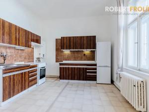 Pronájem bytu 2+1, Praha - Střešovice, Na Petynce, 77 m2