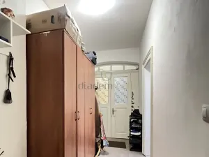 Pronájem bytu 2+1, Jindřichův Hradec, nám. Míru, 97 m2