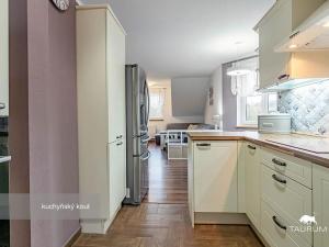 Prodej bytu 3+kk, Tlučná, U Špejcharu, 78 m2