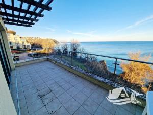 Prodej bytu 4+kk, Bjala, Bulharsko, 123 m2