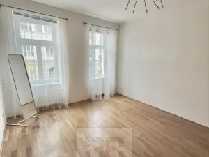Pronájem bytu 2+kk, Praha - Holešovice, Umělecká, 58 m2