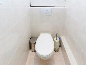 Pronájem bytu 3+1, Praha - Čimice, Chvatěrubská, 71 m2