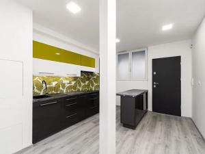 Prodej bytu 3+1, Ostrava, náměstí Antonie Bejdové, 73 m2