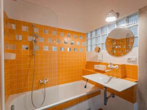 Pronájem bytu 3+1, Praha - Bubeneč, Uralská, 101 m2