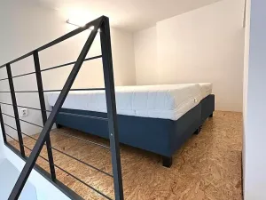 Pronájem bytu 1+kk, Praha - Vysočany, Poděbradská, 30 m2