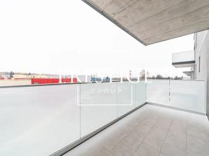 Pronájem bytu 3+kk, Praha - Prosek, Čakovická, 84 m2