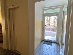 Pronájem bytu 1+1, Praha - Černý Most, Bratří Venclíků, 35 m2