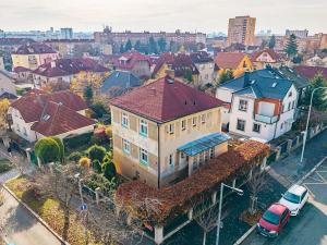 Prodej rodinného domu, Praha - Strašnice, Břežanská, 215 m2