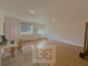 Pronájem bytu 1+kk, Praha - Čakovice, Rýnská, 38 m2