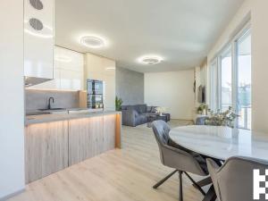 Pronájem bytu 2+kk, Praha - Vysočany, Čerpadlová, 60 m2