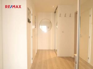 Pronájem bytu 2+kk, Praha - Malešice, U krbu, 51 m2