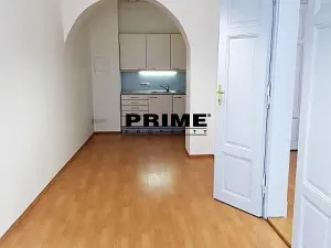 Pronájem kanceláře, Praha - Smíchov, Štefánikova, 75 m2