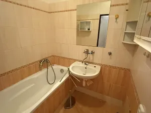 Pronájem bytu 1+1, Pardubice, Karla IV., 35 m2