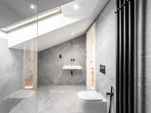 Prodej rodinného domu, Praha - Horní Počernice, Bříšťanská, 218 m2