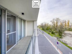 Prodej bytu 4+kk, Praha - Karlín, Za Karlínským přístavem, 137 m2
