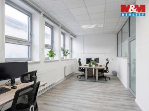 Pronájem obchodního prostoru, Kladno, Kordačova, 350 m2