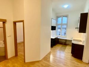 Pronájem bytu 2+1, Brno, Jana Uhra, 73 m2