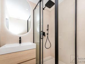 Pronájem bytu 2+kk, Praha - Žižkov, Jeseniova, 45 m2