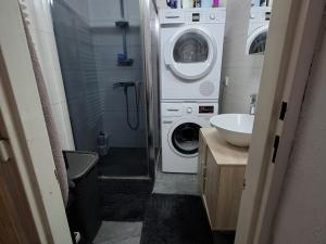 Prodej činžovního domu, Jaroslavice, Náměstí, 420 m2