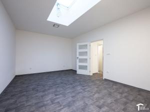 Pronájem bytu 2+kk, Pardubice - Zelené Předměstí, Sladkovského, 90 m2