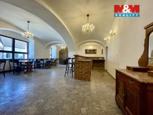 Pronájem restaurace, Blatná, náměstí Míru, 300 m2