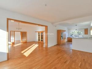 Pronájem vily, Praha - Nebušice, 360 m2