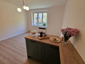 Pronájem bytu 2+kk, Praha - Smíchov, Křížová, 42 m2