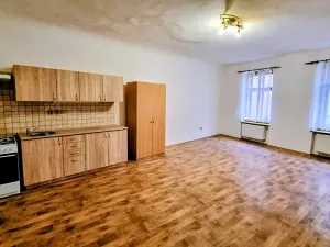 Pronájem bytu 2+kk, Jihlava, Komenského, 100 m2