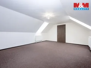 Prodej obchodního prostoru, Zvole, 1860 m2