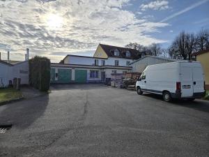 Pronájem garáže, Hradec Králové, Pražská třída, 35 m2