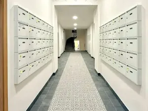 Pronájem bytu 1+kk, Praha, Sokolská, 17 m2