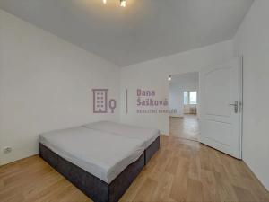 Pronájem bytu 3+1, Jindřichův Hradec, sídliště Vajgar, 61 m2