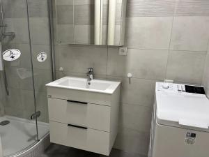 Pronájem bytu 3+kk, Praha - Braník, Ke Krči, 57 m2