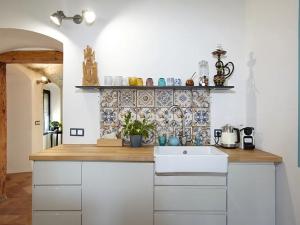 Pronájem obchodního prostoru, Benátky nad Jizerou, Husovo náměstí, 30 m2