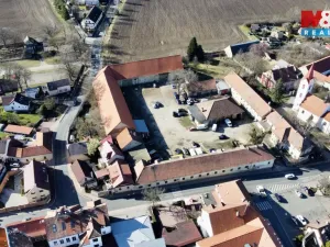 Pronájem komerčního pozemku, Ořech, Karlštejnská, 360 m2