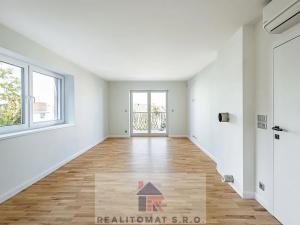 Prodej rodinného domu, Praha - Komořany, Pod lesem, 175 m2