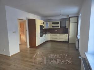 Pronájem bytu 2+kk, Krnov, Seifertova, 58 m2