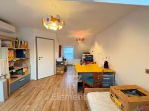 Pronájem rodinného domu, Hradec Králové, Mikoláše Alše, 102 m2