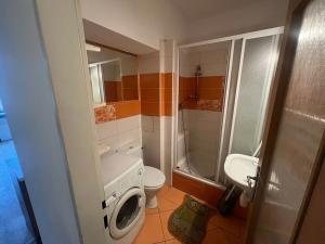 Pronájem bytu 2+kk, Praha - Libeň, Sokolovská, 39 m2