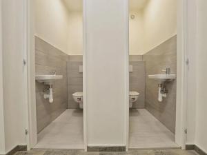 Pronájem kanceláře, Praha - Holešovice, Milady Horákové, 141 m2