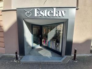 Prodej obchodního prostoru, Praha - Vinohrady, U tržnice, 36 m2