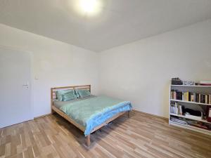 Prodej bytu 2+kk, Praha - Nusle, U Svépomoci, 44 m2