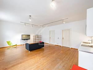 Pronájem bytu 2+kk, Praha - Bubeneč, Jilemnického, 70 m2