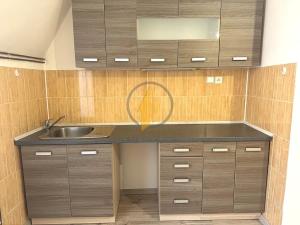 Pronájem bytu 1+kk, Jičín, Chelčického, 28 m2