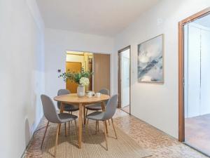 Prodej bytu 4+1, České Budějovice, Netolická, 80 m2