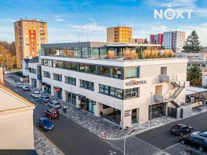 Pronájem obchodního prostoru, Pardubice, Na Spravedlnosti, 110 m2