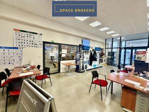 Pronájem skladu, Hradec Králové, 1601 m2