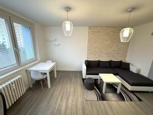 Pronájem bytu 2+1, Brno - Bystrc, Kuršova, 66 m2