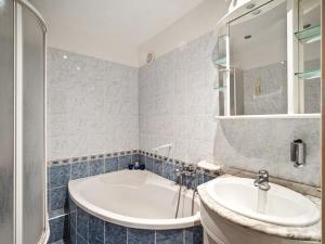 Prodej bytu 3+1, Praha - Prosek, Kytlická, 70 m2