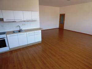 Pronájem bytu 2+kk, Náměšť nad Oslavou, Masarykovo nám., 68 m2